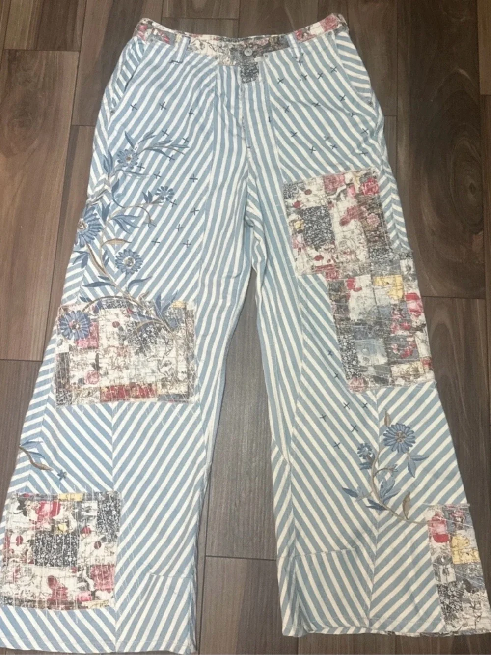 FREE PEOPLE Runyon Patched Craft Pants Women's Size - 4 - West Ridge